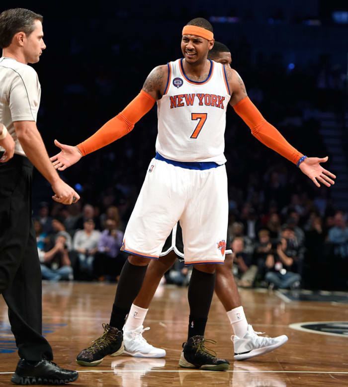 Carmelo-Anthony-2014-1107-foul-face-react.jpg
